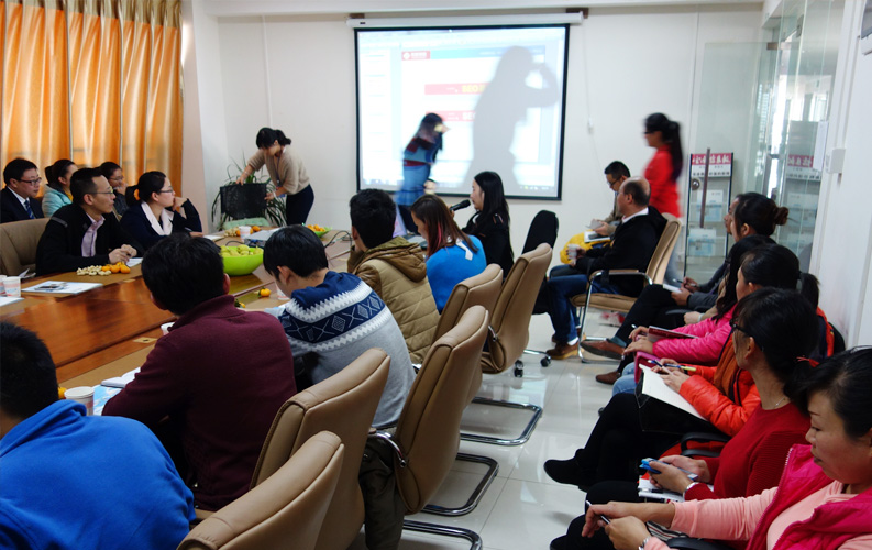 目前天度客戶沙龍已順利舉行4期，我們將一直秉承全公益、凈干貨、不推銷產(chǎn)品的理念，助力天度新老客戶開展網(wǎng)絡(luò)營(yíng)銷和移動(dòng)互聯(lián)網(wǎng)營(yíng)銷。